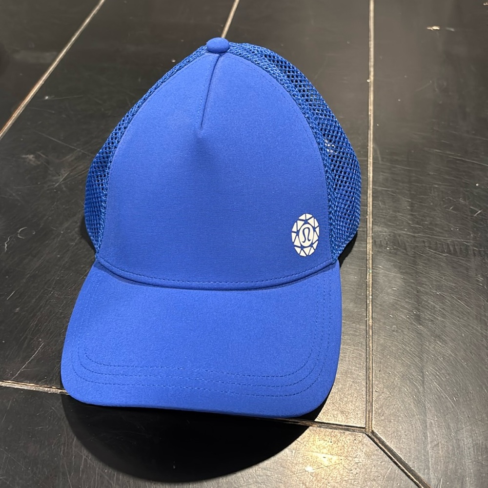 Lululemon Athletica 2019 seawheeze Hat